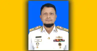 খুলনা শিপইয়ার্ডে নির্মিত ৩ ডাইভিং বোট উদ্বোধন করলেন নৌবাহিনী প্রধান
